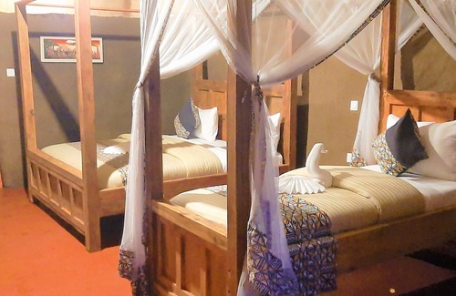 Tanzania Cabin | Experience Africa Safari Maasai Boma with Relaxing Spa & Kitchen
