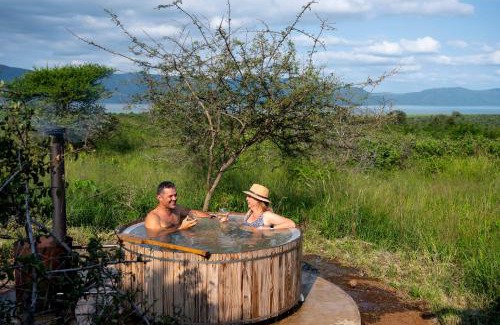 Pongola Ski Chalet | Experience AfriCamps at White Elephant Safaris: 4-Star Retreat
