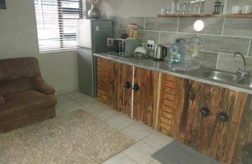 Stilfontein House | Discover African Elephant's Den: Pet-Friendly & Pool Access