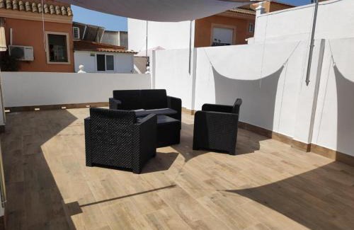 Punta Umbria Apartment | Afrodita: Relaxing Retreat with Hot Tub & Family-Friendly Fun