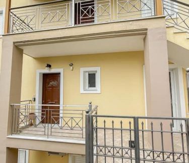 Mavrovouni Apartment | Unforgettable Afroditi's Apartment with Captivating Views