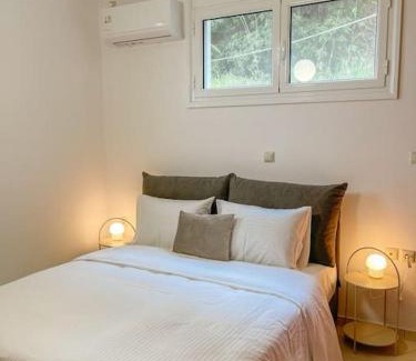 Mavrovouni Apartment | Unforgettable Afroditi's Apartment with Captivating Views