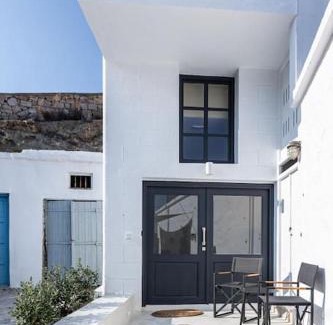 Psathi Apartment | Serene Afroessa Cave Kimolos with Oceanfront Views