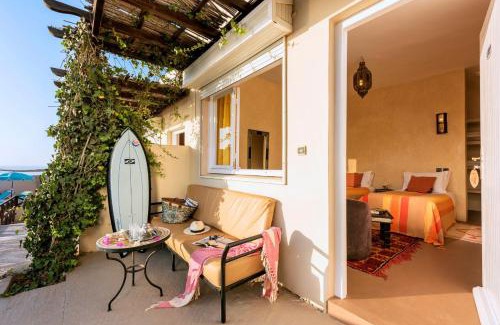Mirleft Hotel | Discover Aftas Trip: Pet-Friendly Oceanfront Retreat