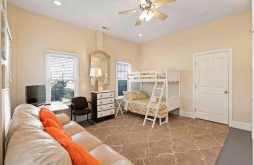 Wilmington Beach House | After Dune Delight: Relaxing Townhouse Close to Everything