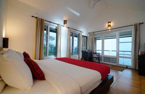 Meppadi Resort | Serene After the Rains - Rainforest Lodge with Pool & Dining