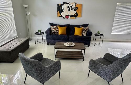 Westridge House | Unwind by the Ocean: Relax After Your Thrilling Adventures