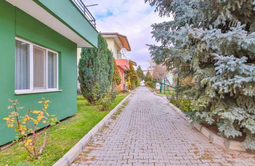 Afyonkarahisar Villa | Relax at Afyon Dundar Thermal Villa - Top-Rated Amenities