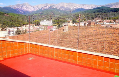 Arenas de San Pedro Apartment | Beautiful AG2 Apartment with Terrace & Lake View in Gredos Sur
