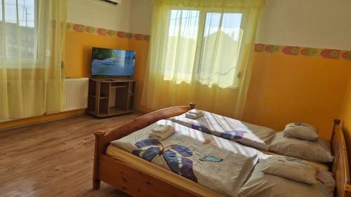 Cserepfalu Apartment | Agapé Vendégház: Guest Rated 9/10 with Hot Tub & Breakfast
