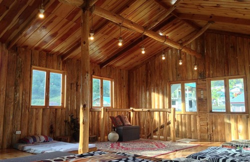 Sagada Hotel | Cozy Agape Log Cabin with Restaurant & Breakfast Included