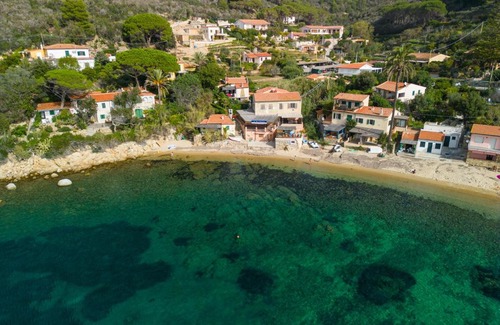 Scaglieri Apartment | Beachfront Agave Hotel in Goelba - Guests Rate 10/10