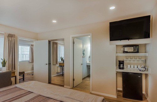 Uptown Sedona Hotel | Agave Suite #100: Guest Rated 9.6 with Pool & Spa