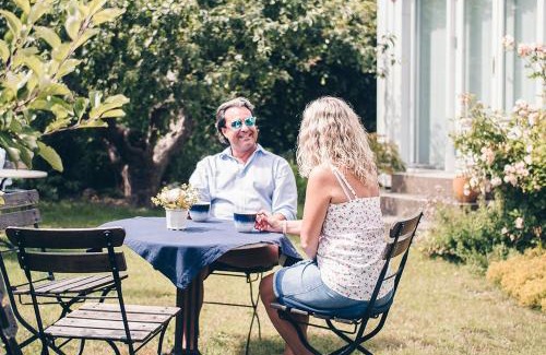 Kivik Bed & Breakfast | Relax at Agda Lund Bed & Breakfast with Hot Tub Access
