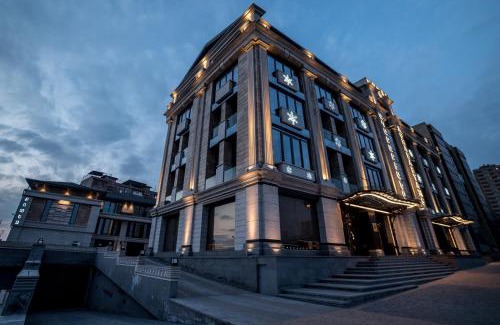Yerevan Hotel | Experience Aghababyan's Hotel: 5-Star Comfort & Premium Amenities