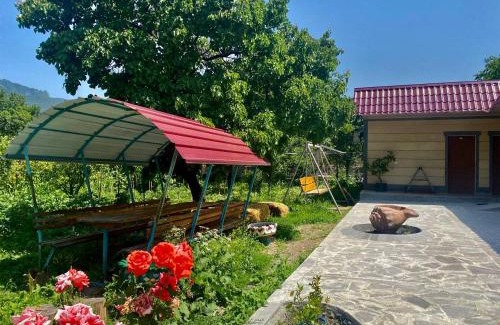 Odzun House | Pet-Friendly Aghasu Tun B&B - Guest Rated 9.8/10