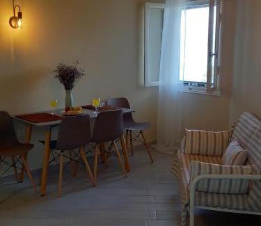 Chlomos Apartment | Seaview Apartments in Agia Pelagia - Rated 9.6/10!