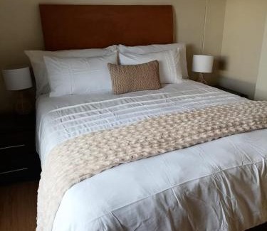 Sandown Apartment | Agile Accommodation - No load shedding