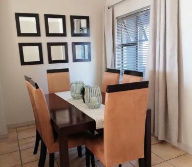 Sandown Apartment | Agile Accommodation - No load shedding
