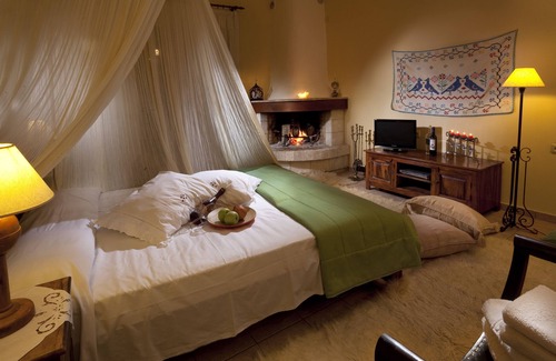 Lagadia House | Charming Agnantio Studios & Suites: Family-Friendly Getaway