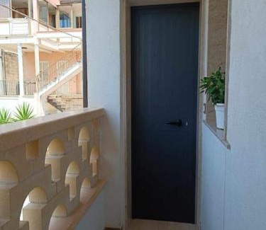 Agnone Apartment | Family-Friendly Casa Vulcano by the Sea in Agnone Bagni