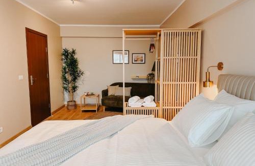 Resita Apartment | AGOLL Centru - self checkin