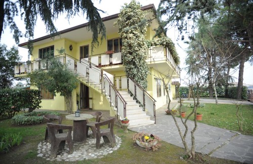 Cadoneghe Bed & Breakfast | Pet-Friendly Agostini Daniela B&B with Exceptional Reviews