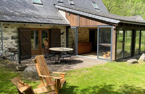 Aulus-les-Bains House | Agouadis barn