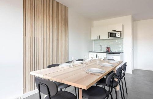 Les Lilas Apartment | Cozy Apartment Near Paris - Ideal for Family Stays