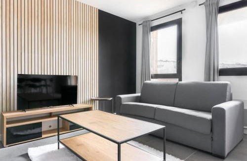 Les Lilas Apartment | Cozy Apartment Near Paris - Ideal for Family Stays