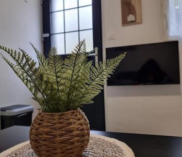 Saint-Pierre-des-Corps Apartment | Cozy Accommodation with Netflix & Child-Friendly Amenities