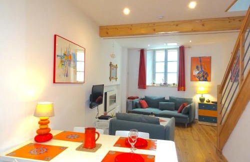 Foix House | Historic Foix House with Garage - Guest Rated 9.7/10