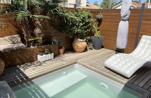 Vernet House | Inviting Home with Pool and Family-Friendly Amenities
