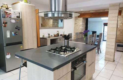 Loudun Apartment | Comfortable City Home - Perfect for Families and Pets