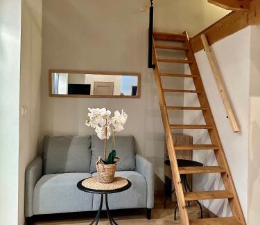 Saint-Gaudens Apartment | Central Studio with Excellent 8/10 Guest Ratings