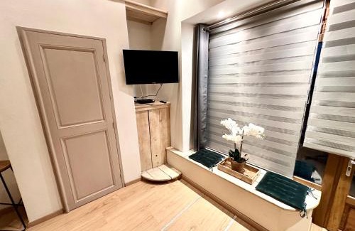 Saint-Gaudens Apartment | Central Studio with Excellent 8/10 Guest Ratings