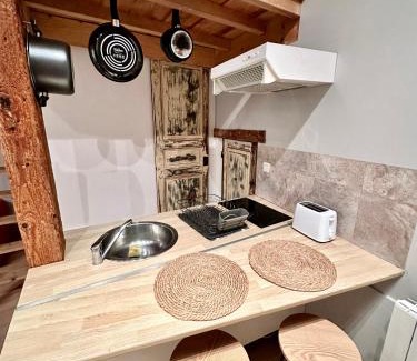 Saint-Gaudens Apartment | Central Studio with Excellent 8/10 Guest Ratings