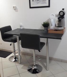 Saint-Omer Apartment | Cozy Studio in St Omer with Wheelchair Accessibility