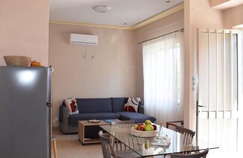 Limeniskos House | Pet-Friendly Agrabeli Cottage in Platanos - Rated 10/10