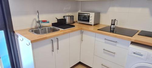 Ares Apartment | Inviting Apartment Just 2 Minutes from the Beach