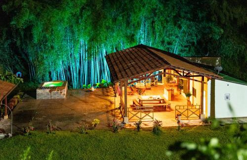 Alegrias Ski Chalet | Cozy Coffee Cabin with Hot Tub Near Pereira's Center