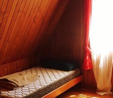 Panguipulli Apartment | Pet-Friendly Lakefront Cabin at Lago Panguipulli