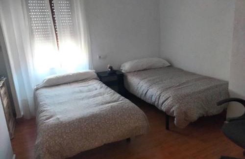 Graja de Iniesta House | Cozy Retreat with Fireplace & BBQ - Perfect for Families