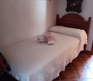 Villaharta Ski Chalet | Idyllic Chalet en Villaharta with Pool and Ocean View