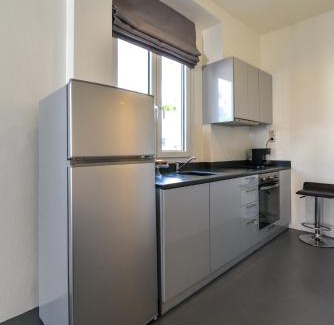 Tinos Apartment | Agreli Hora: Family-Friendly Retreat with High Ratings