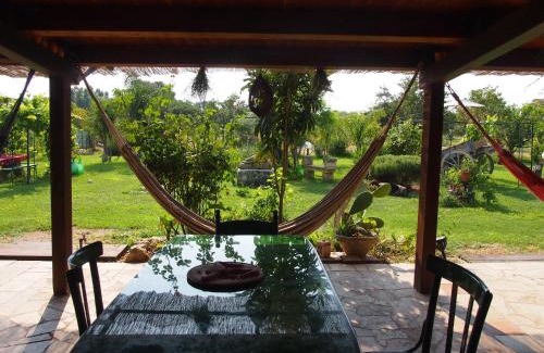 Syracuse Bed & Breakfast | Kid-Friendly Agrib&B Lemontree Garde'N with Kitchen Access