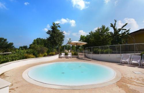 Valeggio sul Mincio Apartment | Experience Oceanfront Stays at Agricampeggio Corte Tonolli