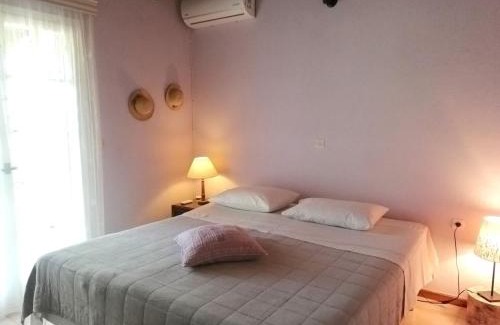 Agrilos House | Cozy Agrilis Cottage Steps from the Beach - 10/10 Rated!