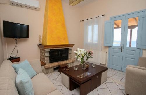Kampos House | Unforgettable Stay at Agriolivadi View House - 10/10 Rating