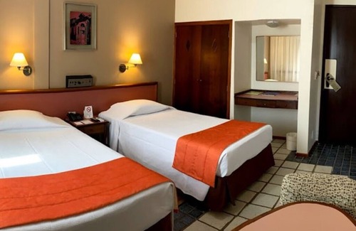 Ribeirao Preto House | Book Your Stay for Agrishow 2023: Family-Friendly Pool Access